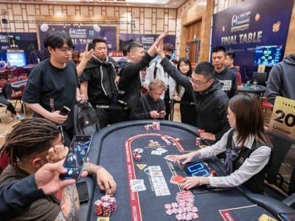 USOP Danang 2024 winners: Zhi Yuan Xu, Dai Sy, Suya Lee, Thanh Hung Tran, Van Nhut Do, Quang Trung Doan, Jinlong Hu, Dinh Giang Truong, Xin Yuan, Lake Zhang,