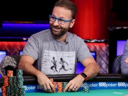 Daniel Negreanu bets $400,000 that Phil Hellmuth is a losing player