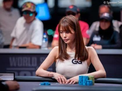 2023 WSOP Main Event: Shiina Okamoto, Victor Chong, Punnat Punsri, Anson Tsang, Lok Chan among Asian survivors of Day 2D; 11 remain for the Survivor Promo