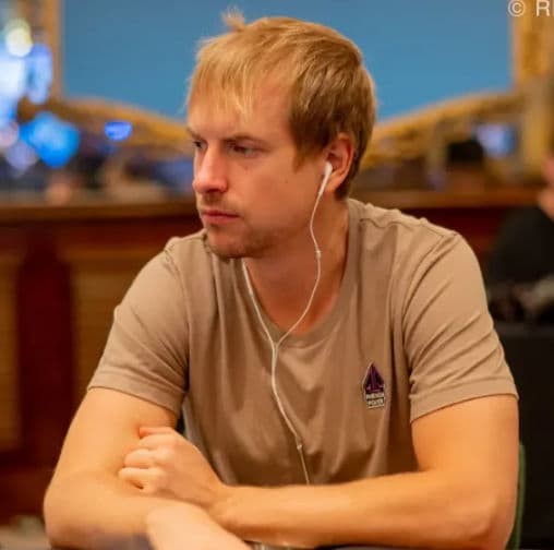 Viktor Blom Viktor Blom