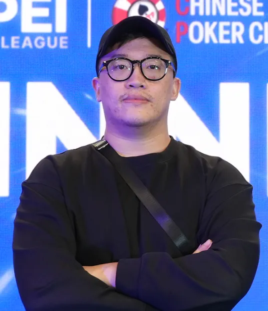 Wei Huang 1 Wei Huang 1