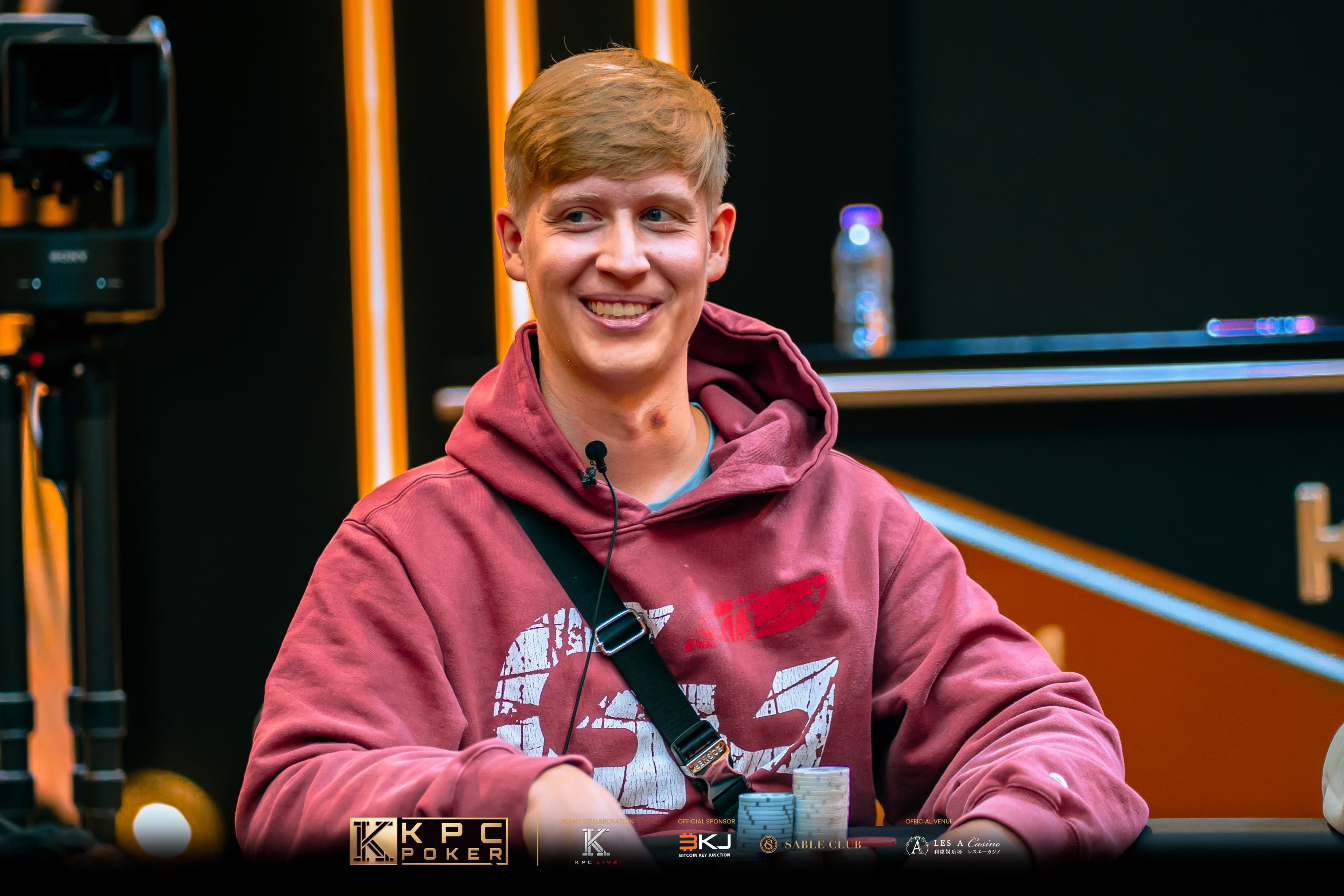 Martin Sedlak Leads King's Main Event Final Table as Punnat Punsri Wins 20K NLH 6-Handed