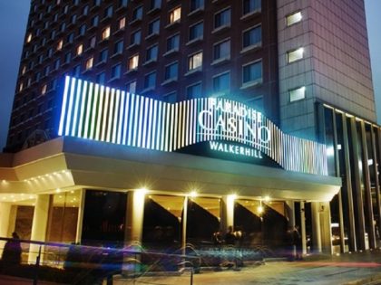 Paradise Casino Walkerhill building at night