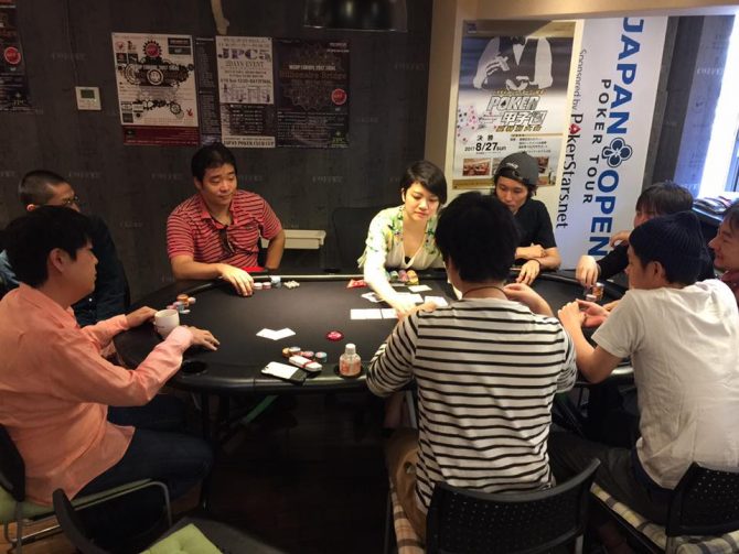 Players around the table at Japan Poker Club