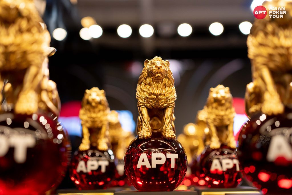 APT New Era Golden Lion Side Event Trophies b341955b35
